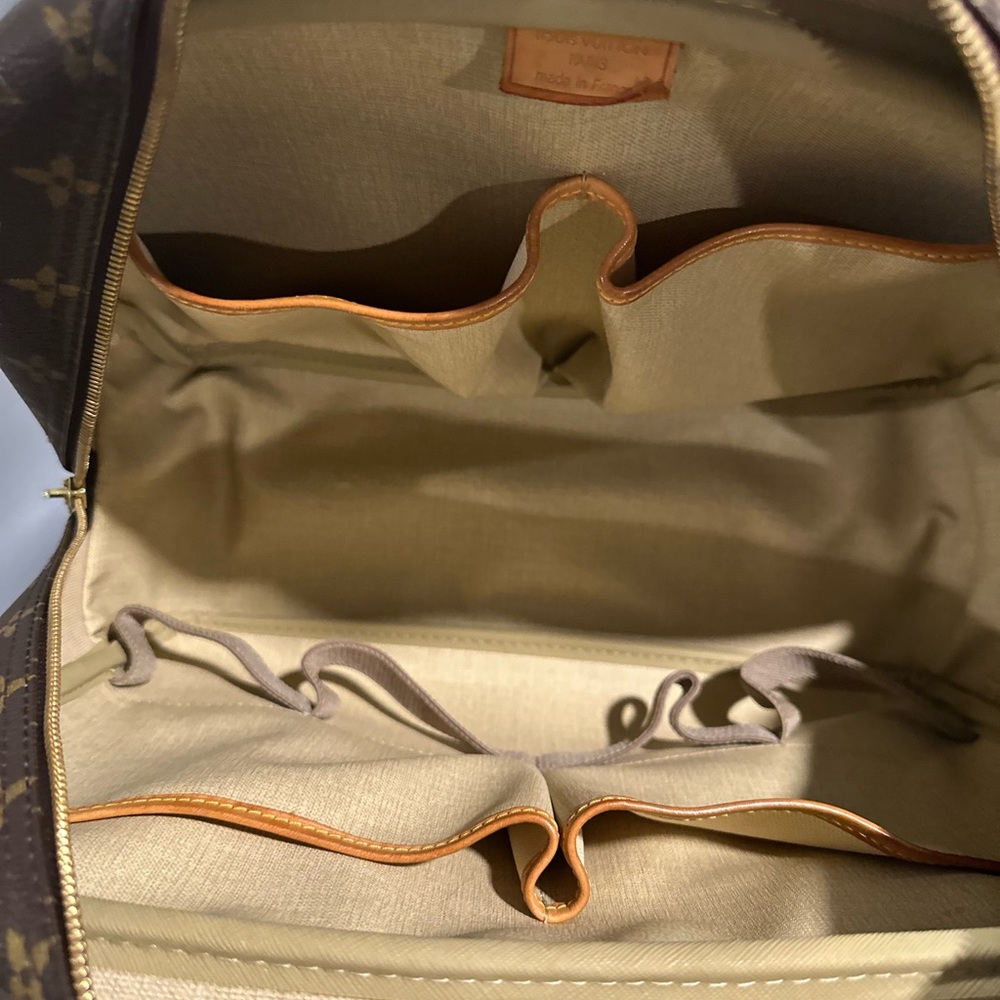 Louis Vuitton Deauville Handbag Monogram Canvas with 🔐 and bag tag. 🏷️ - Picture 12 of 13